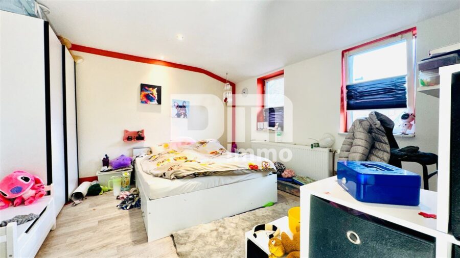 Charmanter Wohntraum mit Tradition und Moderne auf großem Grundstück - OG / DG Schlafzimmer - Kind 1